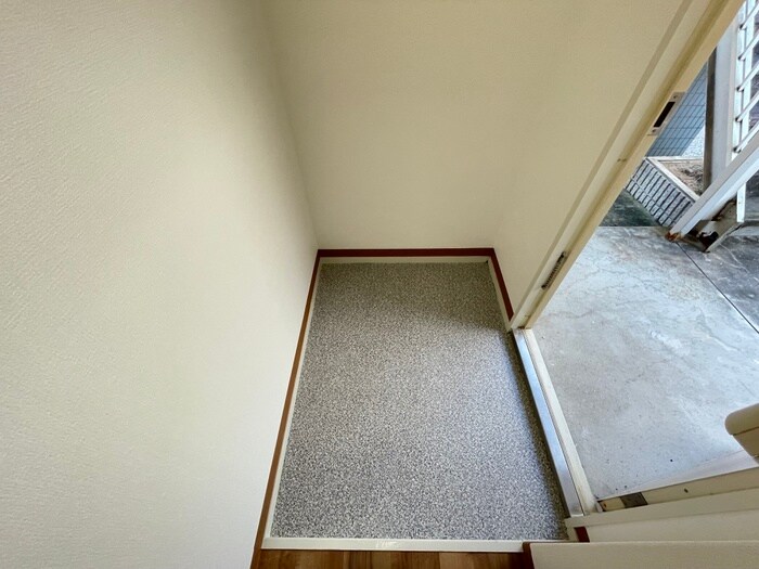 物件内観写真21　(玄関)