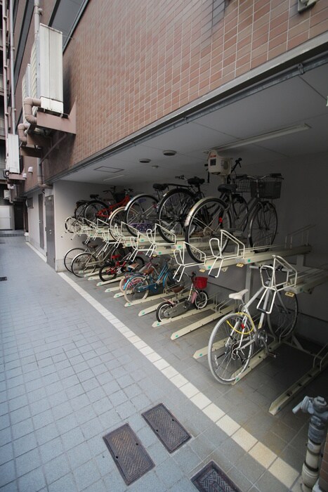 物件外観写真3　(駐輪場)