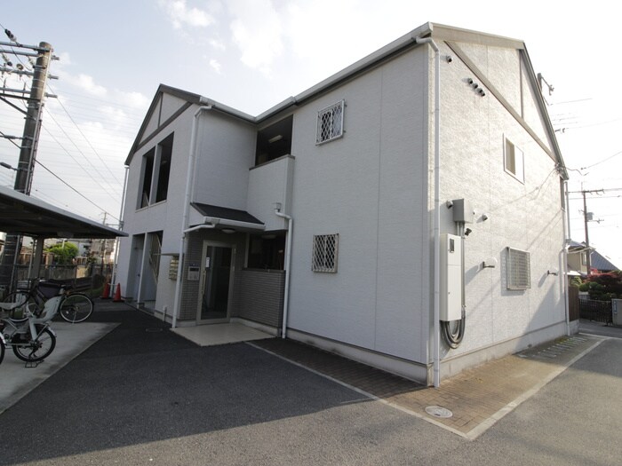 物件外観写真1　(外観写真)