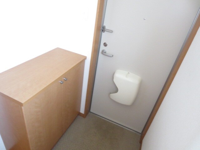 物件内観写真7　(玄関)