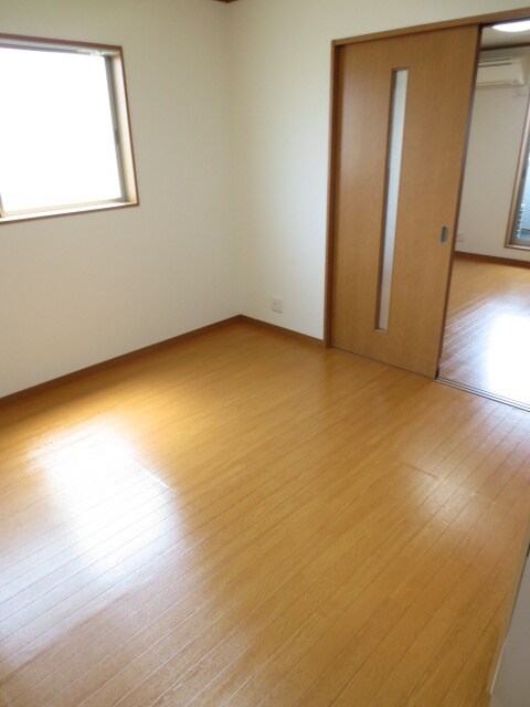 物件内観写真13　(居室)