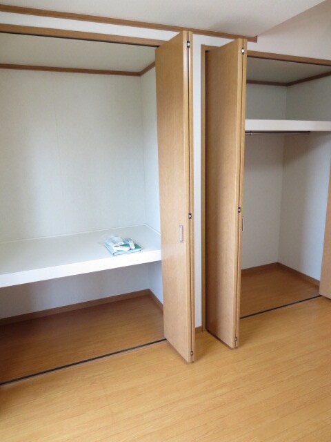 物件内観写真15　(収納)