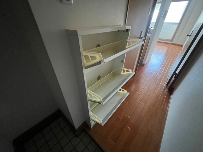 物件内観写真16　(靴箱)
