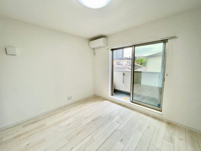 物件内観写真10　(居室)