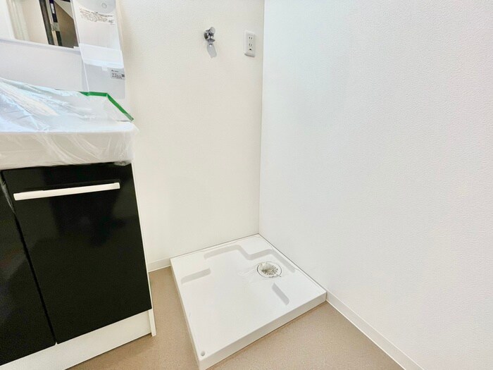 物件内観写真15　(洗濯機置場)