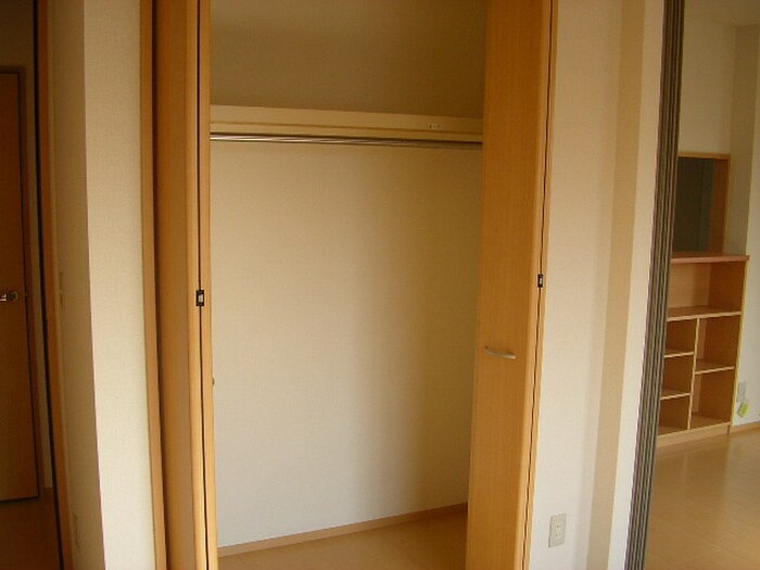 物件内観写真7　(収納)
