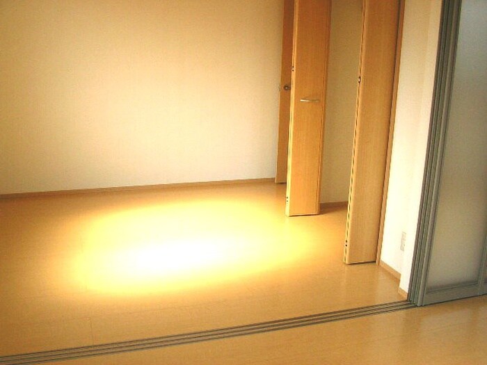 物件内観写真18　(居室)