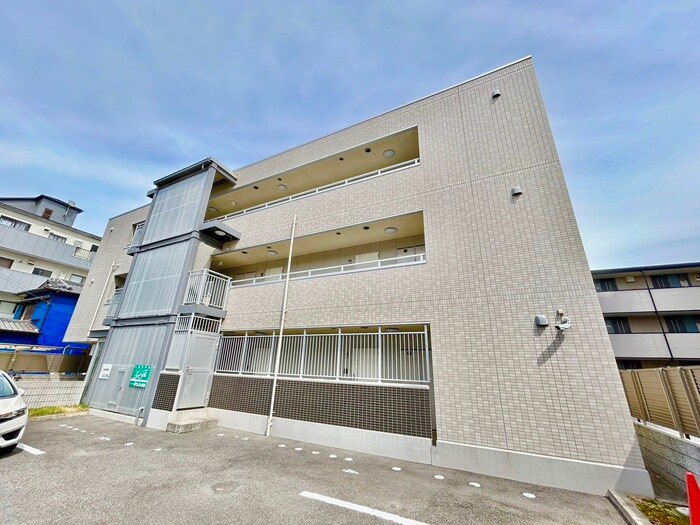 物件外観写真2　(外観写真)