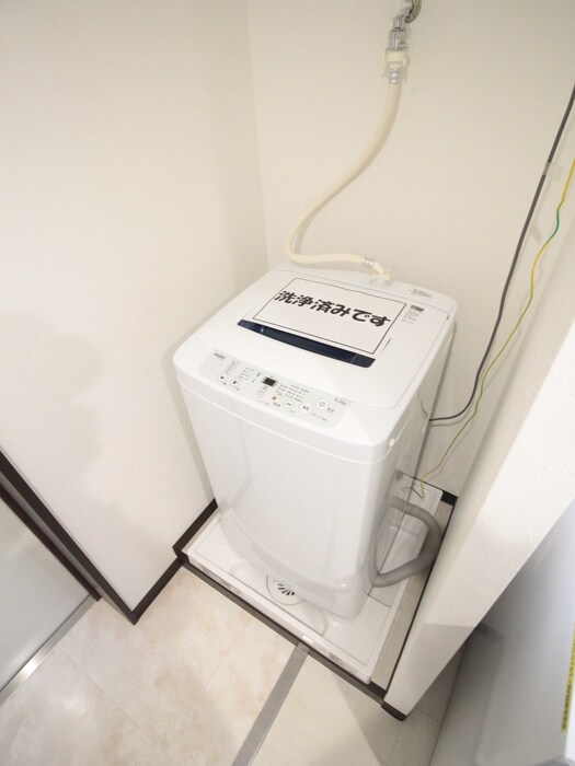 物件内観写真9　(洗濯機置場)