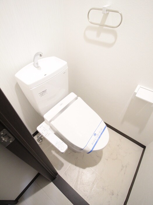 物件内観写真11　(トイレ)