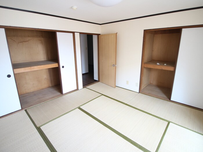 物件内観写真9　(居室)