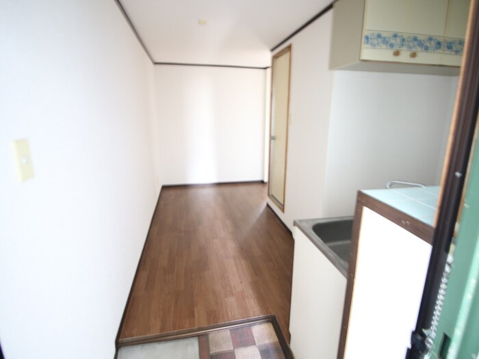 物件内観写真16　(廊下)