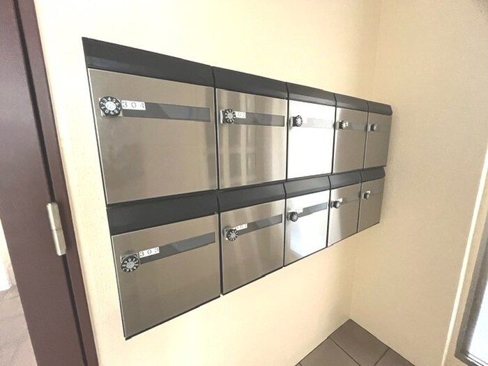 物件外観写真6　(建物設備)