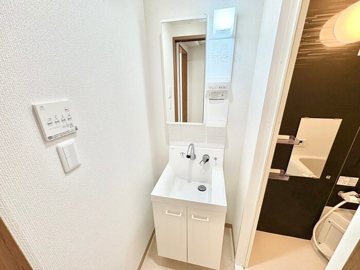 物件内観写真14　(洗面)