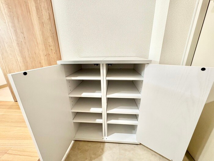 物件内観写真17　(靴箱)