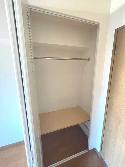 物件内観写真10　(収納)