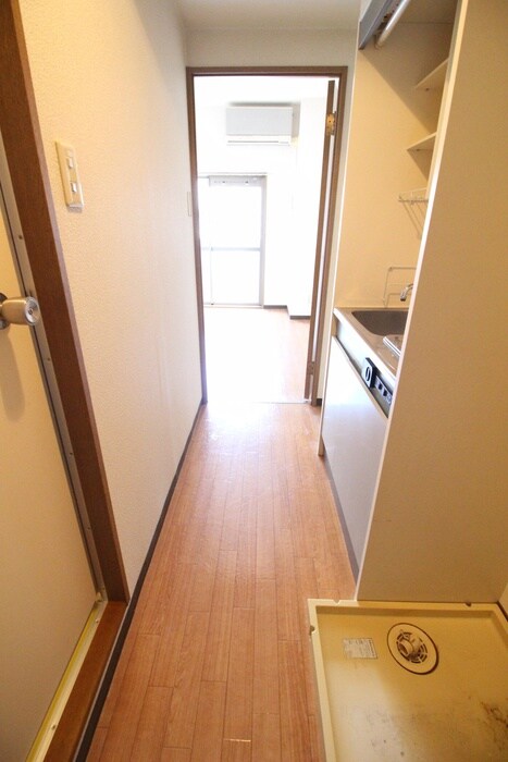 物件内観写真10　(廊下)