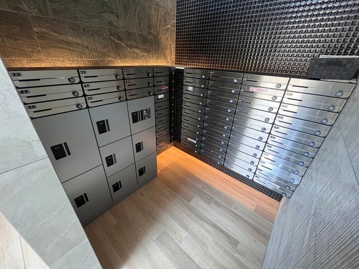 物件外観写真6　(建物設備)