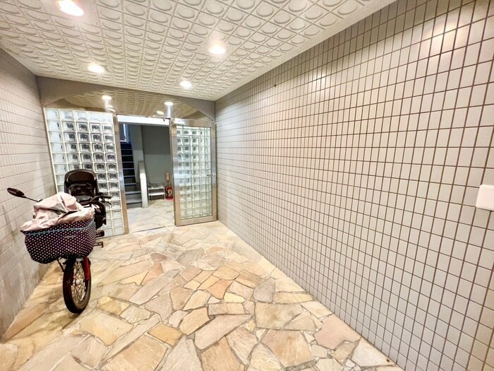 物件外観写真5　(駐輪場)