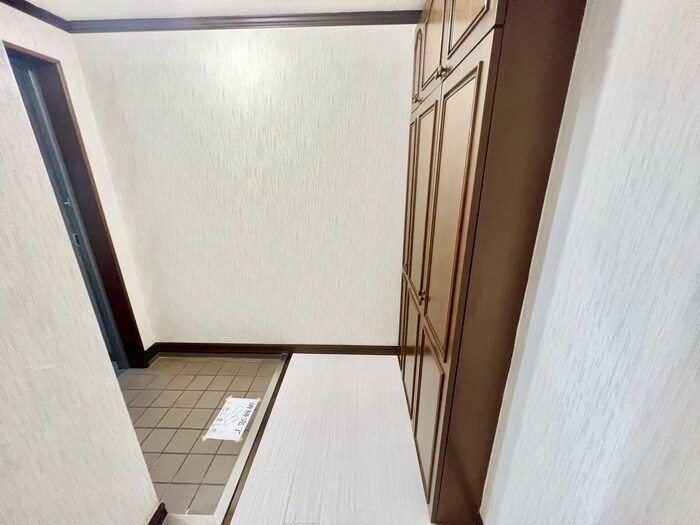 物件内観写真20　(玄関)