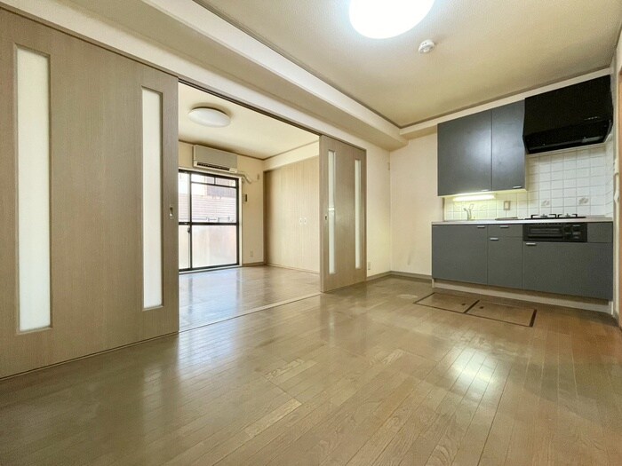 物件内観写真7　(居室)