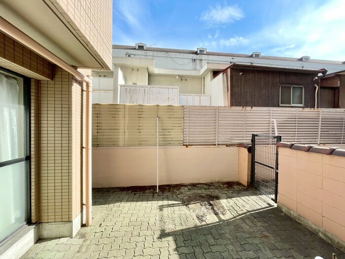 物件内観写真17　(室内からの展望)