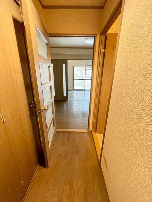 物件内観写真19　(廊下)