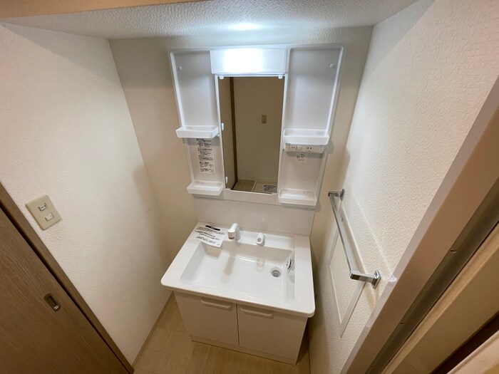 物件内観写真12　(洗面)