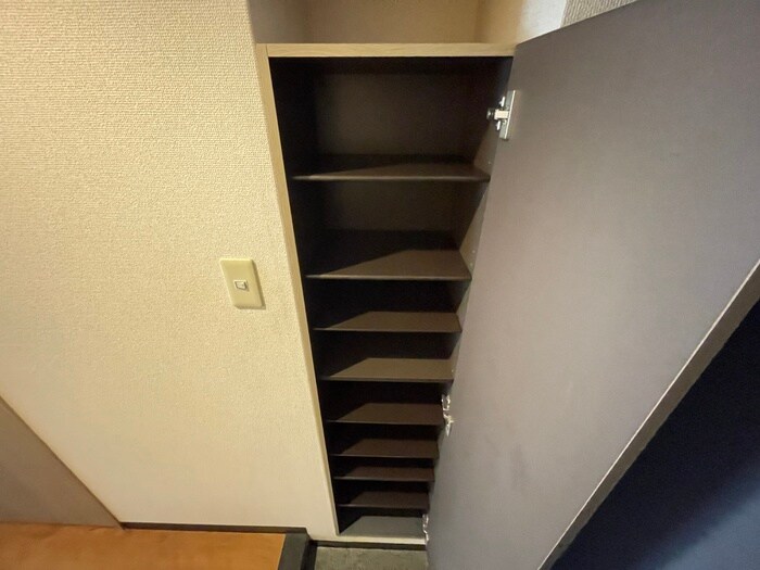 物件内観写真15　(靴箱)
