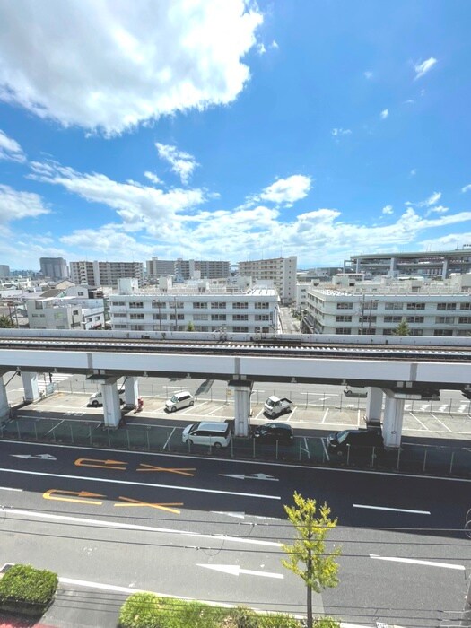 物件内観写真16　(室内からの展望)