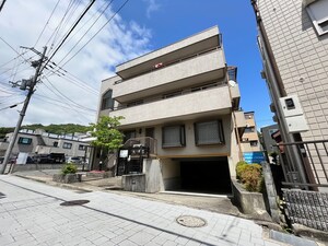 ラフォ－レ綾羽外観写真