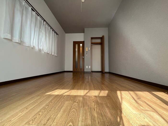 物件内観写真12　(居室)