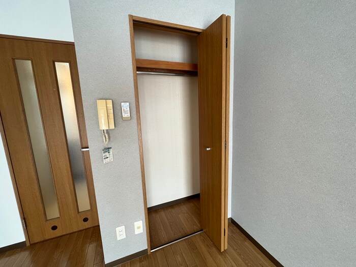 物件内観写真14　(収納)