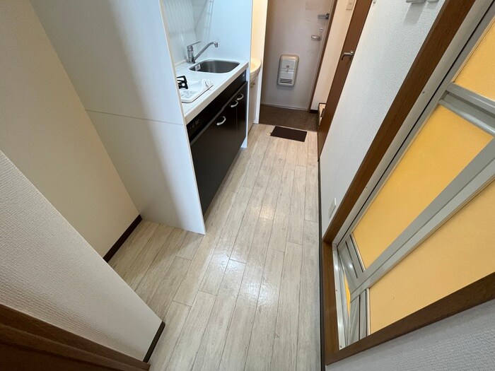 物件内観写真17　(廊下)