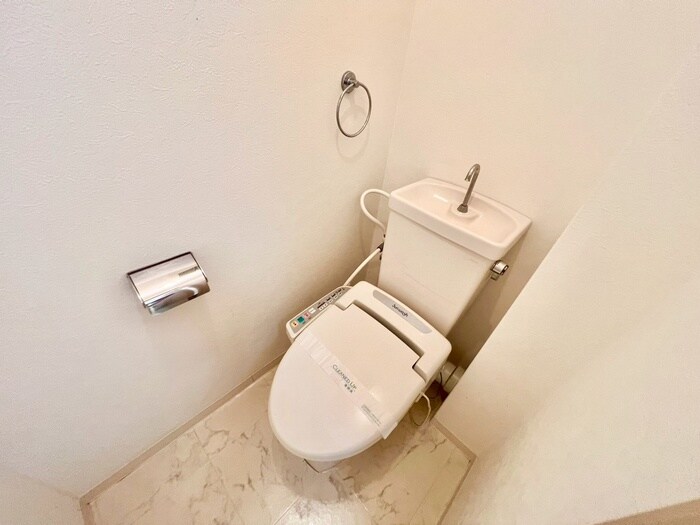 物件内観写真15　(トイレ)