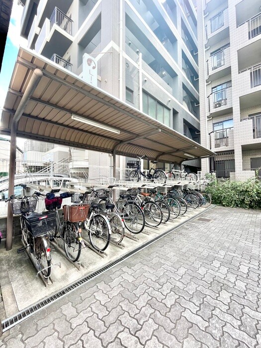 物件外観写真6　(駐輪場)