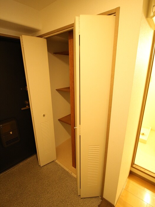 物件内観写真22　(靴箱)