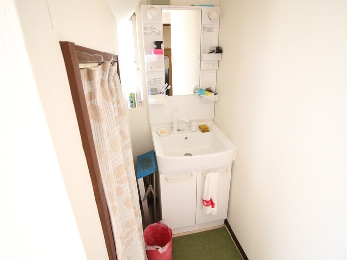 物件内観写真8　(洗面)