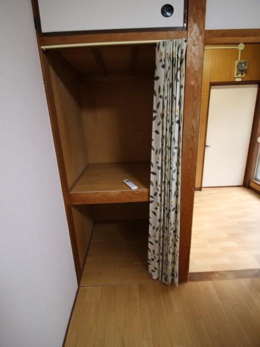 物件内観写真13　(収納)
