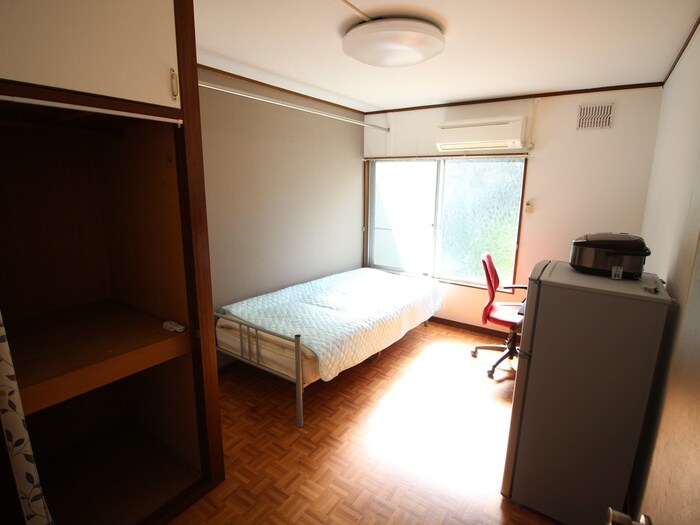 物件内観写真21　(居室)