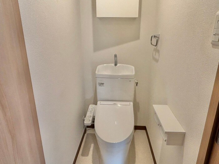 物件内観写真5　(トイレ)