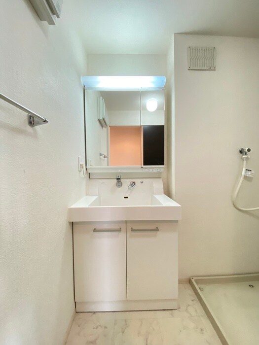 物件内観写真12　(洗面)