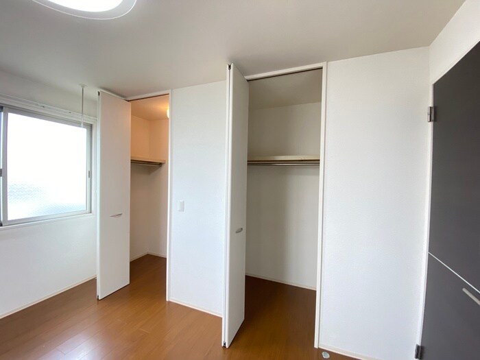 物件内観写真13　(収納)