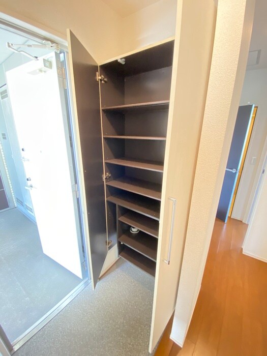 物件内観写真15　(靴箱)