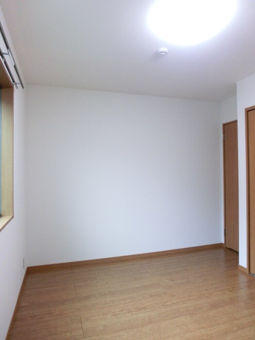 物件内観写真18　(居室)