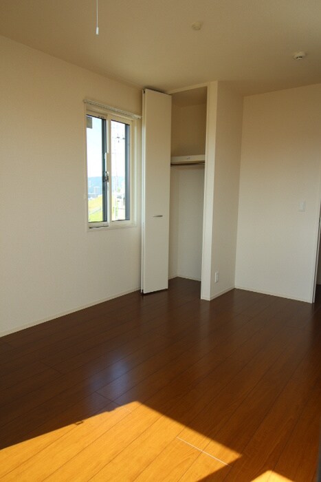 物件内観写真12　(居室)