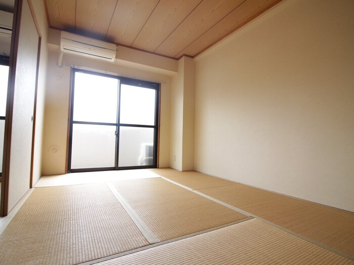 物件内観写真9　(ベランダ・バルコニー)