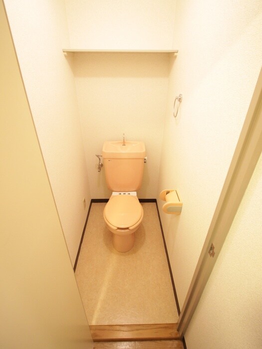 物件内観写真15　(トイレ)