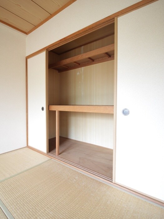 物件内観写真18　(収納)