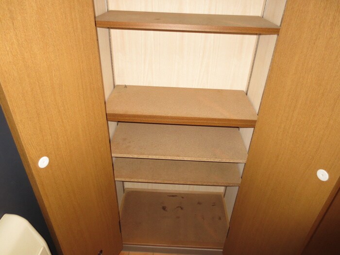 物件内観写真8　(靴箱)